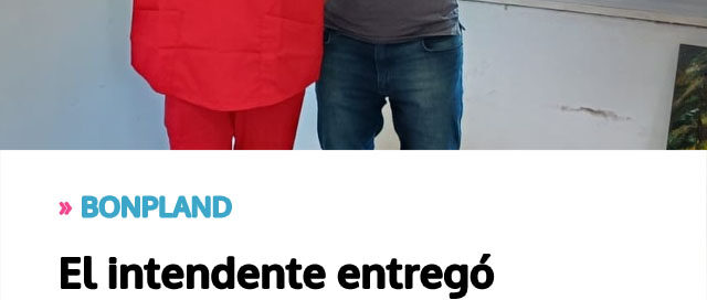 BONPLAND: El intendente entregó indumentaria a promotores de salud en reconocimiento a su labor comunitaria